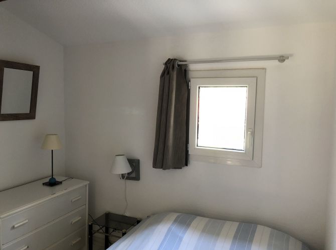 chambre N°2: petite chambre double au 1er étage