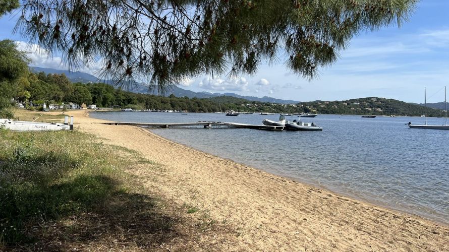 plage accès 200m à pieds