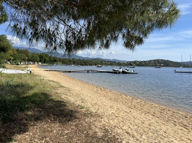 plage accès 200m à pieds